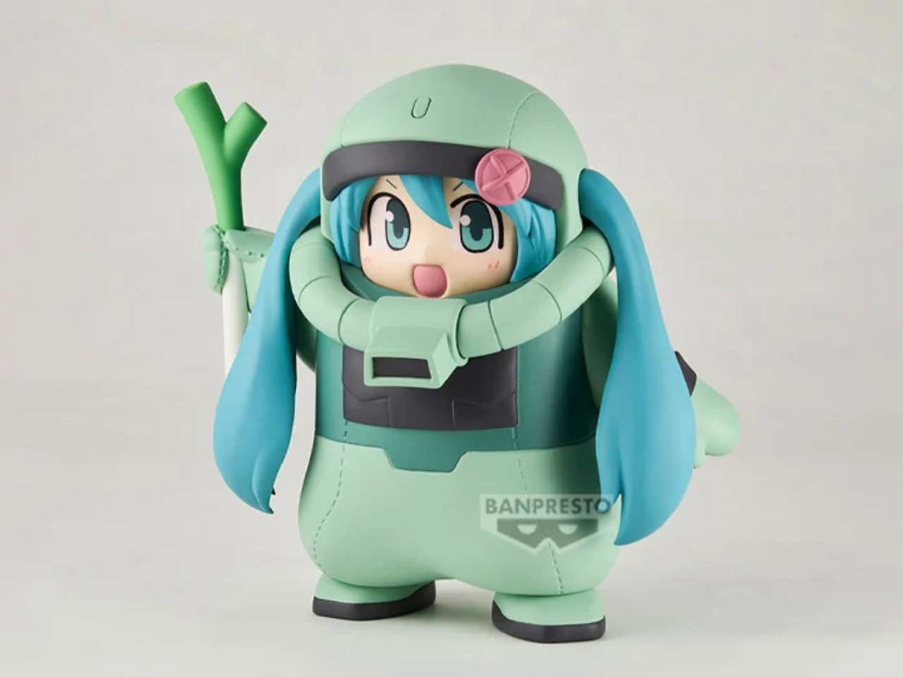 4983164296051 BANPRESTO GUNDAM 45TH X HATSUNE MIKU FIGURE ZAKU COSTUME HATSUNE MIKU VER.