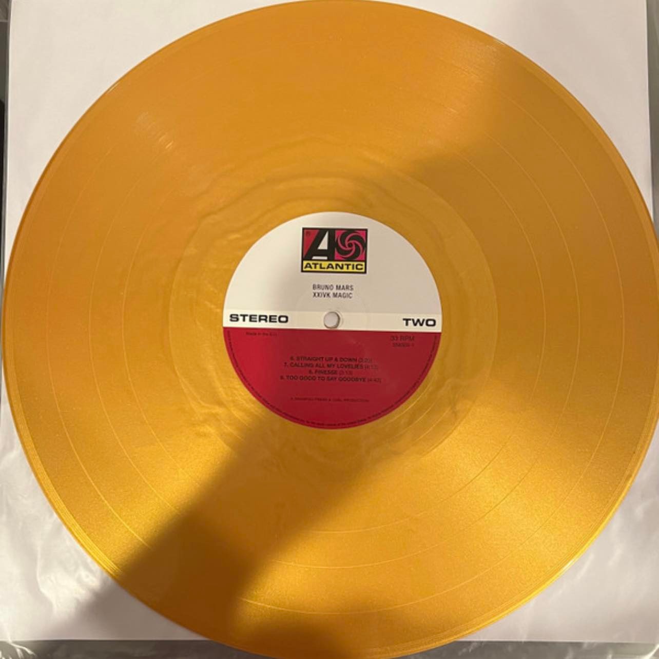 แผ่นเสียง Bruno mars– XXIVK Magic ** Limited Edition GOLD Vinyl, LP, Album แผ่นมือหนึ่ง ซีล