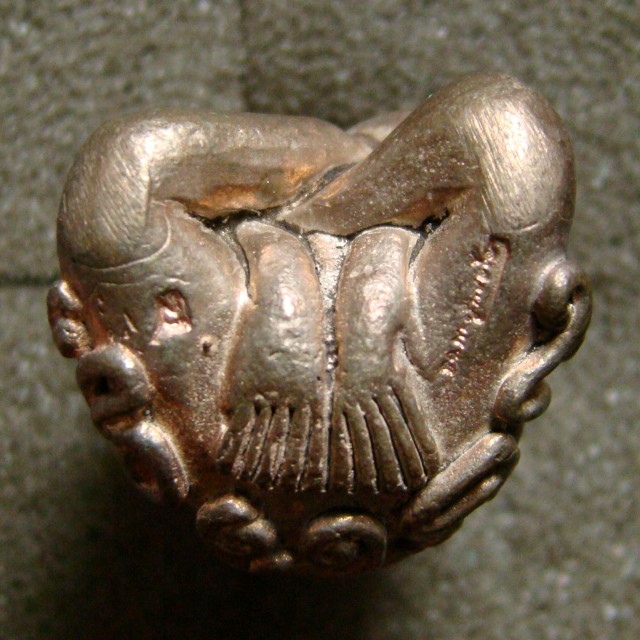 พระปิดตาใหญ่ พุทธสิริมงคล ยันต์ยุ่งมหาลาภ ก้นลายเซ็น สมเด็จพระญาณสังวร วัดบวรฯ พระชนมายุครบ 97 พรรษา ปี 2553