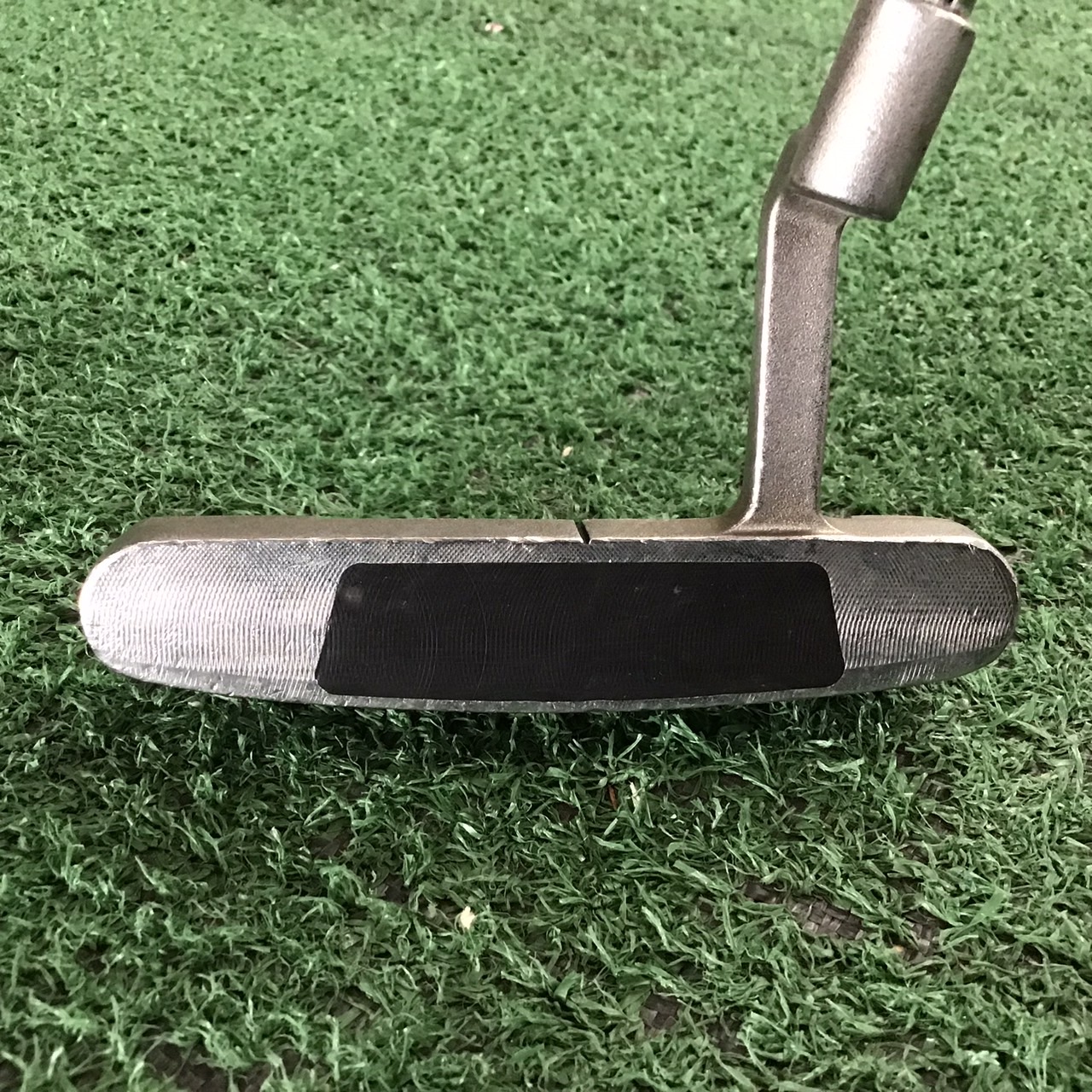 PUTTER ODYSSEY : DF™ 990 ก้านเหล็ก