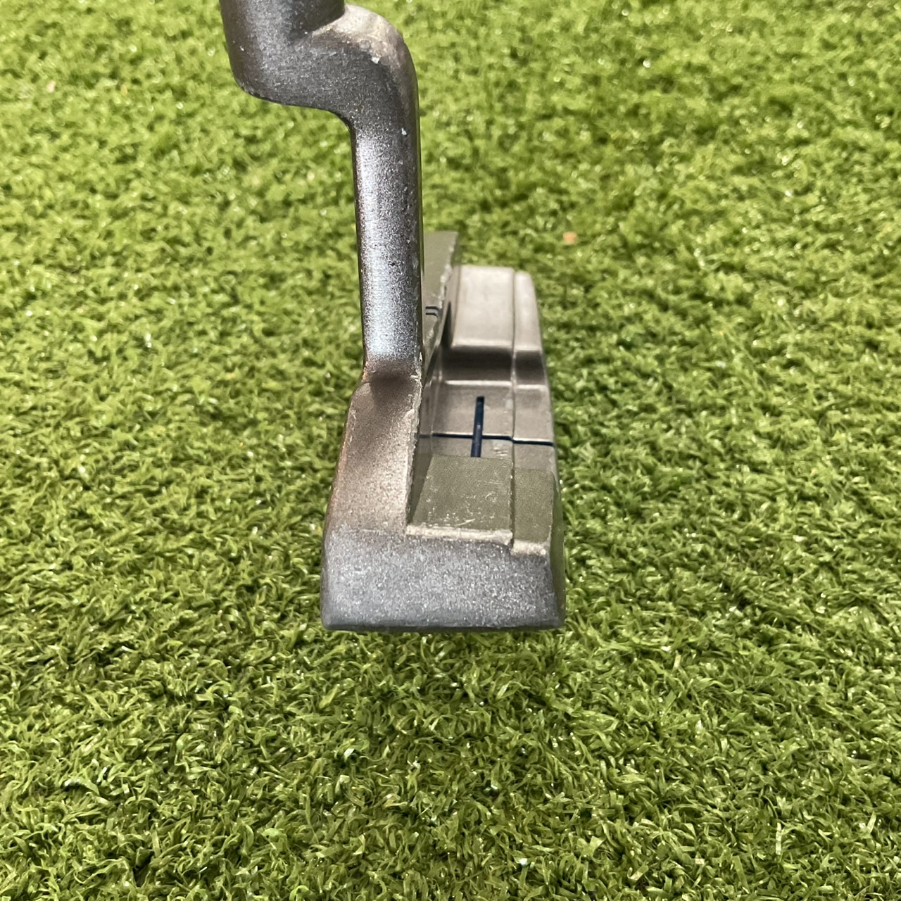 PUTTER St.Andrews : STP-104 ก้านเหล็ก
