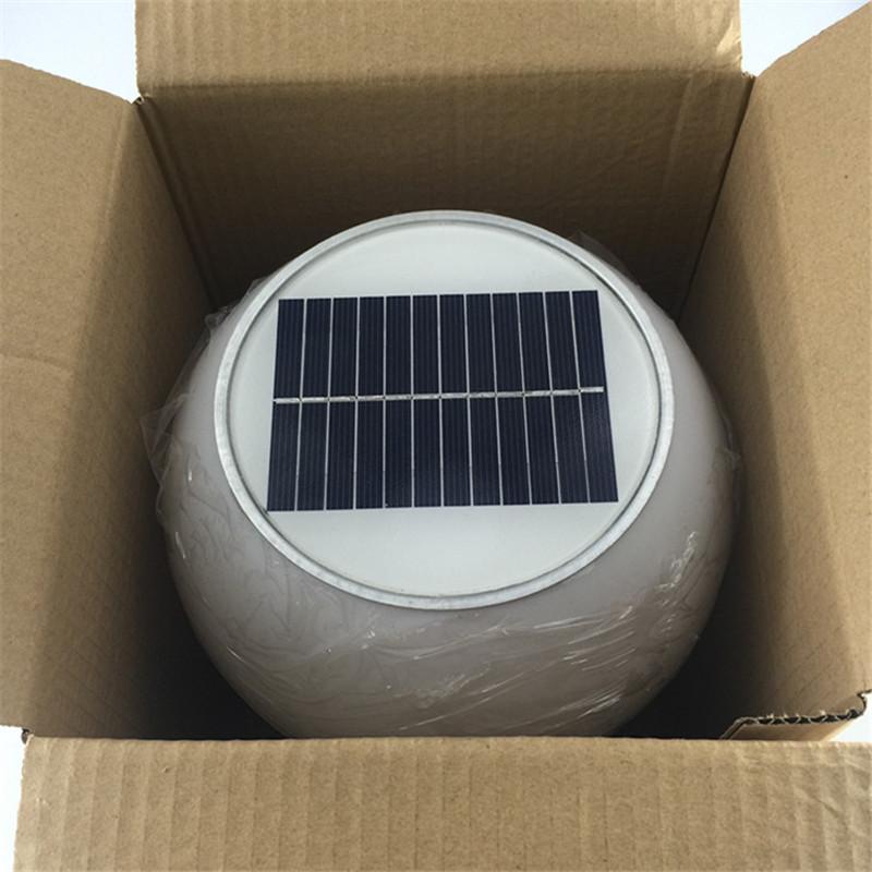 รุ่นใหม่ 2 IN 1 โคมไฟหัวเสาโซล่าเซลล์ รูปทรงกลม มี 2 เเสงในโคมเดียว