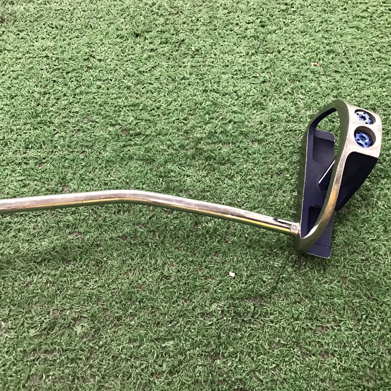 PUTTER c.m.c : P-91V ก้านเหล็ก