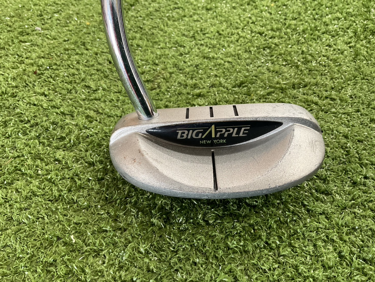 PUTTER BIG APPLE : NEW YORK 705 ก้านเหล็ก