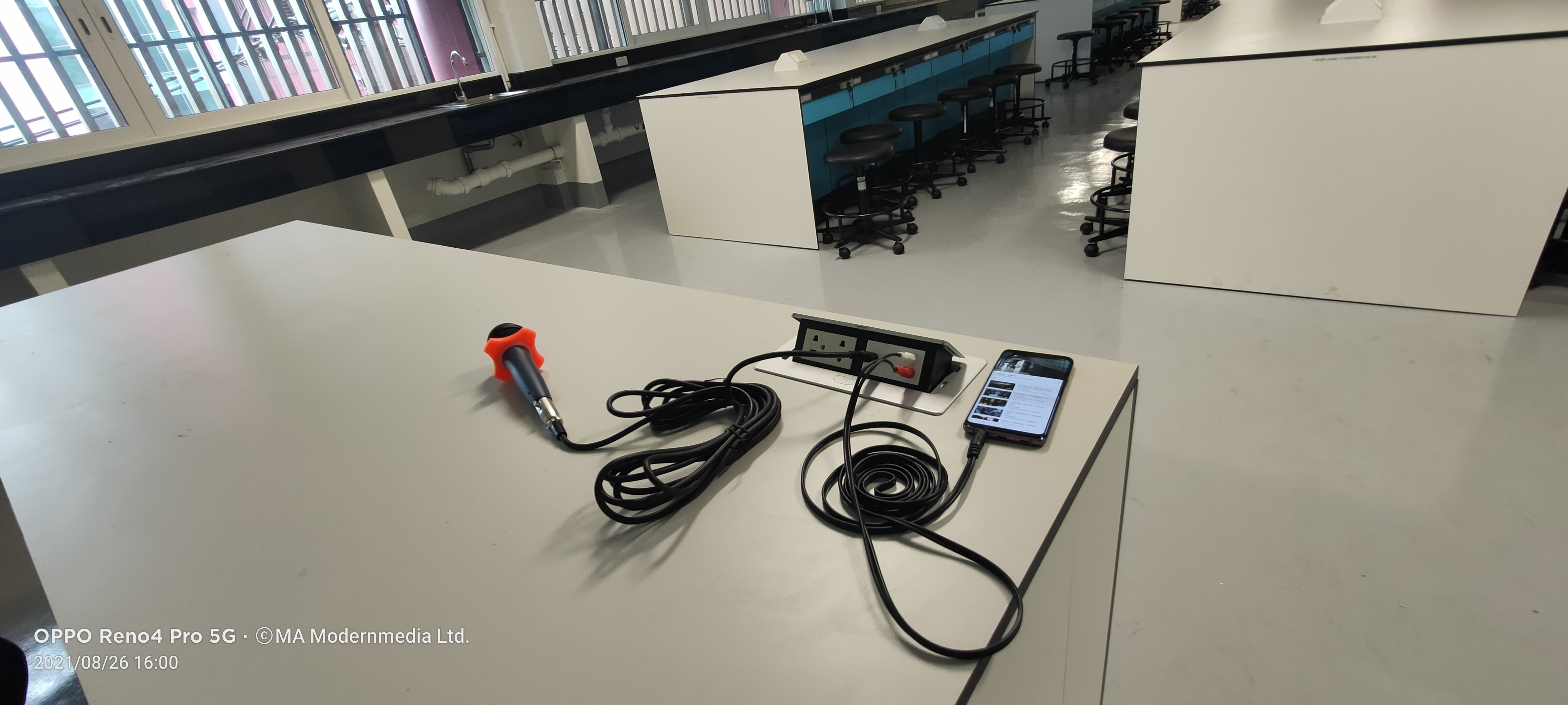 POP-UP 6 ช่อง และ 3 ช่อง ฝังโต๊ะ (สีดำ/ขาว) HDMI VGA RCA MIC 6.5 MiniJack 3.5 ไฟ ใส่ได้ 6 ช่อง