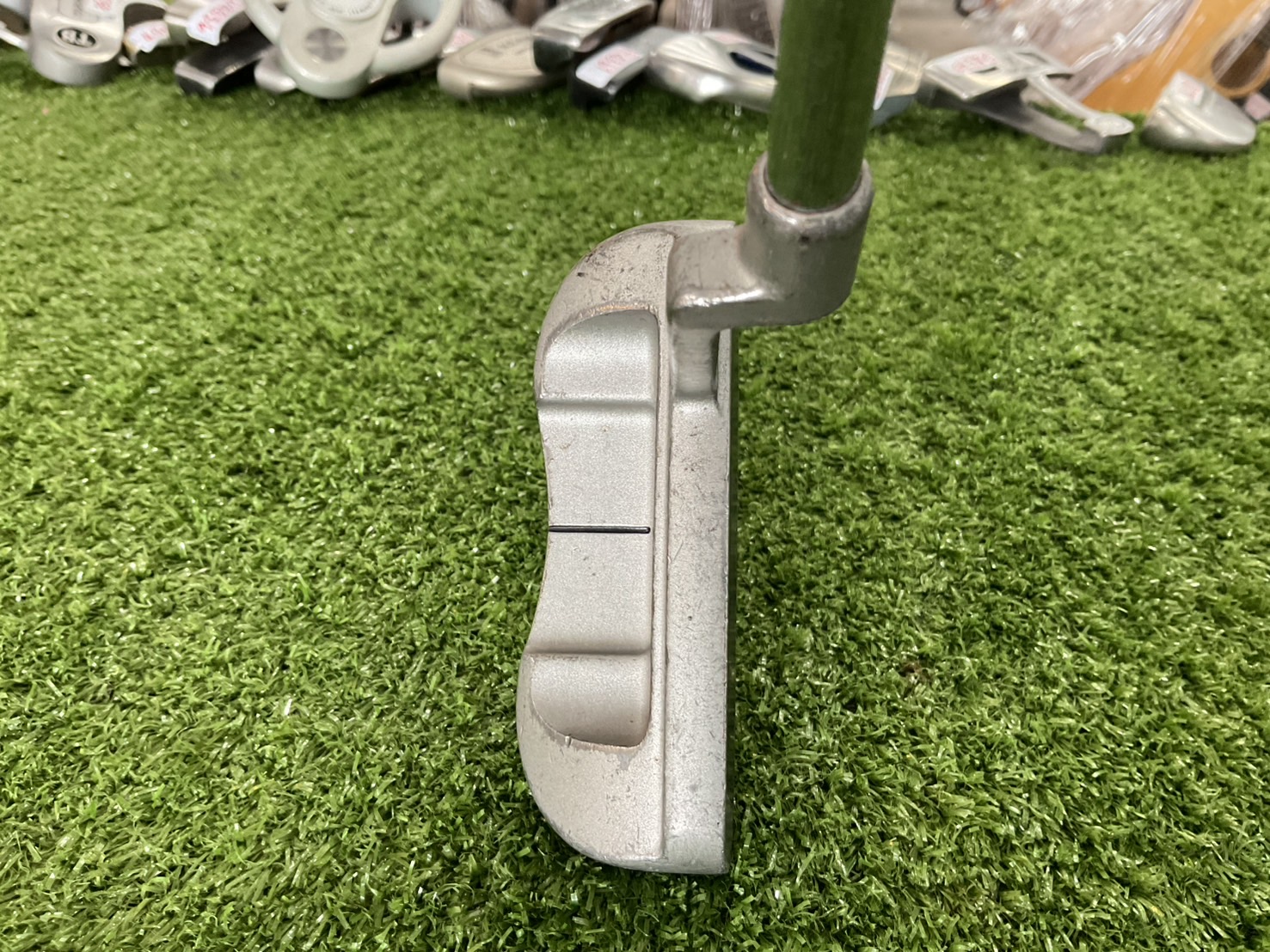 PUTTER ARROWTUBE : W4 ก้านเหล็ก
