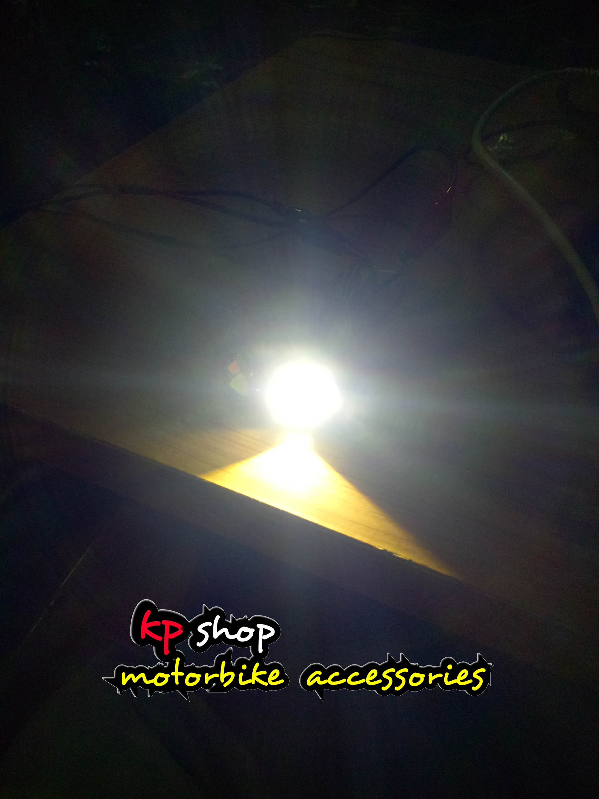 ไฟตาแมว 2 สี