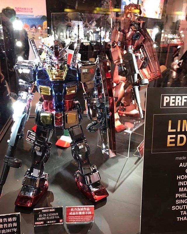 PG 1/60 RX-78-2 GUNDAM CHROME PLATED Ver.