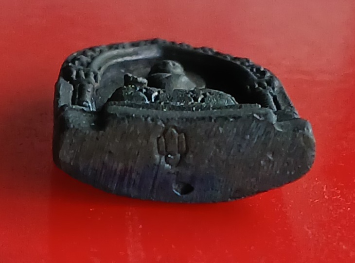 เหรียญหล่อพระไพรีพินาศ หลัง ญสส วัดบวรฯ ๕๐ ปี ไทยประกันชีวิต ปี 2535 เนื้อนวโลหะ ใต้ฐานตอกโค้ด พร้อมกล่องเดิมครับ