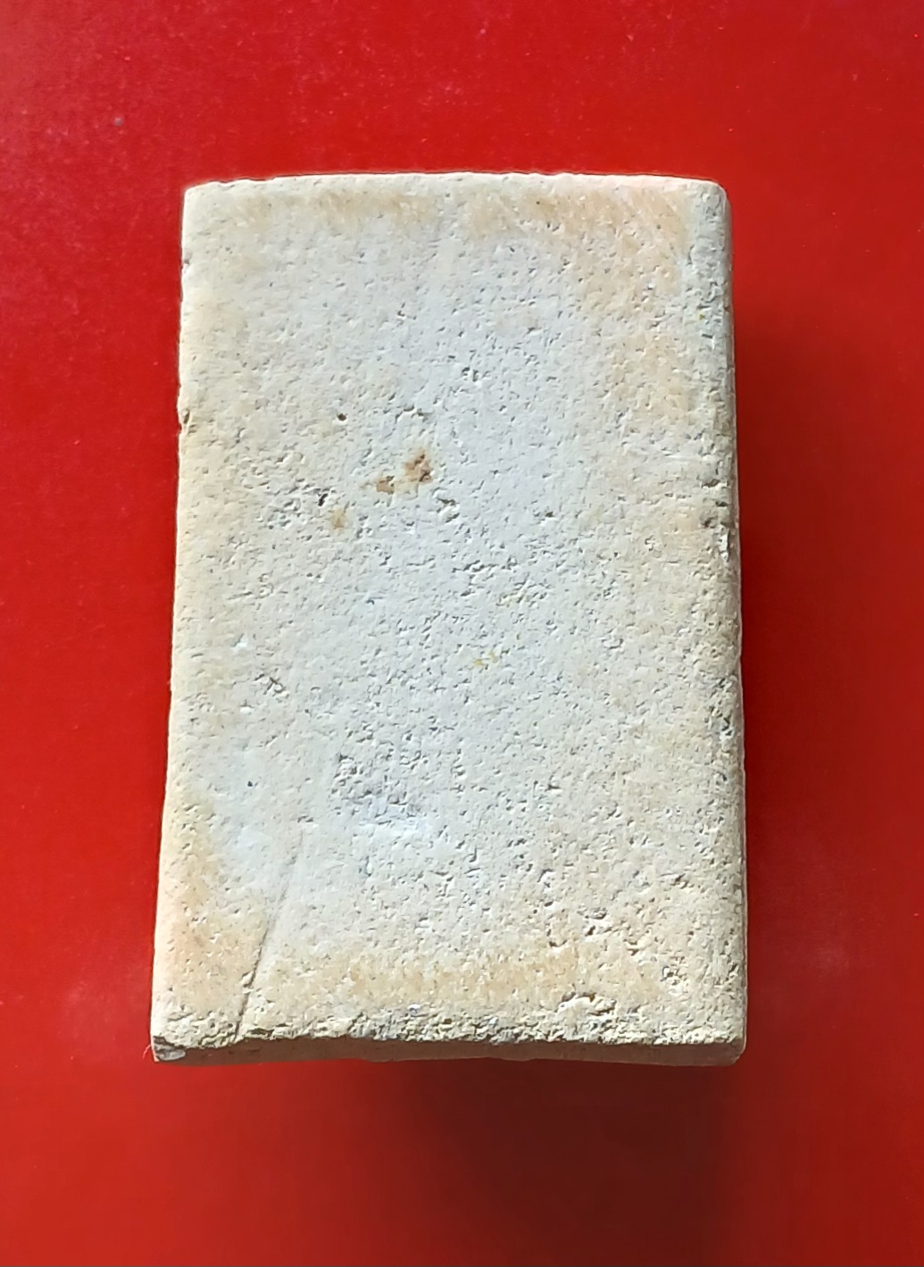 พระสมเด็จ 9 ชั้น หลวงปู่จันทร์ วัดศรีเทพ จ.นครพนม พิมพ์อกร่อง เนื้อขาวอมเหลือง s1