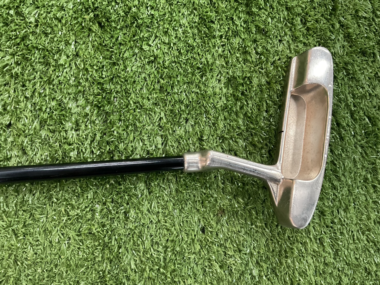 PUTTER Wilson : WPT-9802 ก้านกราไฟร์