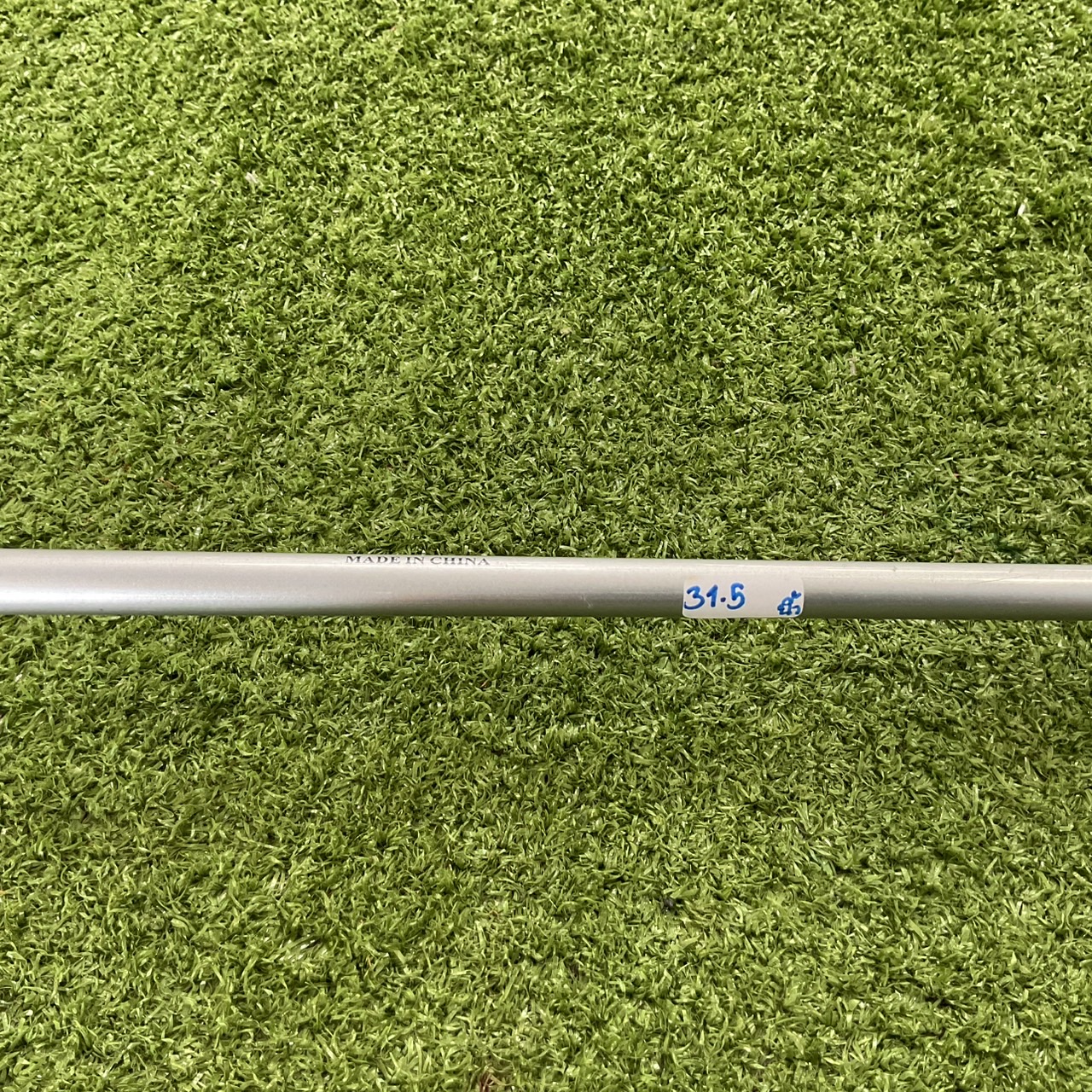 PUTTER NIFTY ก้านกราไฟร์ (สำหรับเด็ก)