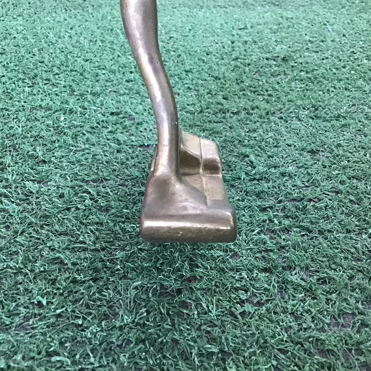PUTTER CARTISS : C.P.M 4 ก้านเหล็ก