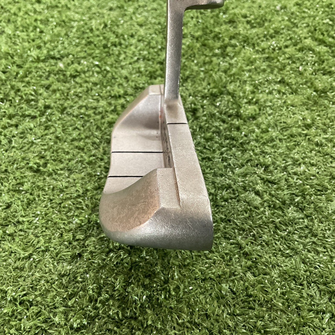 PUTTER ODYSSEY : DF™ 990 ก้านเหล็ก
