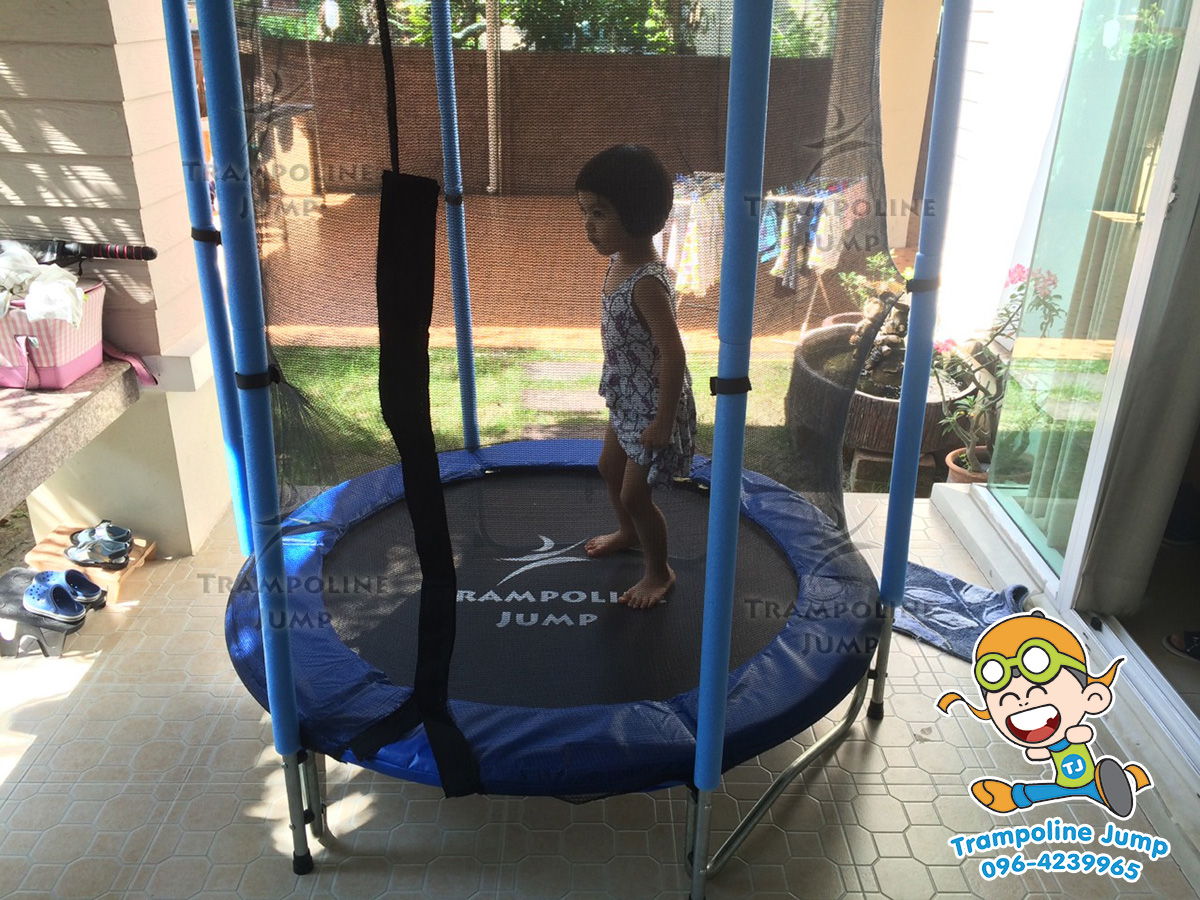 แทรมโพลีน 55 นิ้ว สปริงบอร์ด ออกกำลังกายเพิ่มความสูง รับน้ำหนักได้ 100 kg สำหรับบ้านพื้นที่น้อยๆ