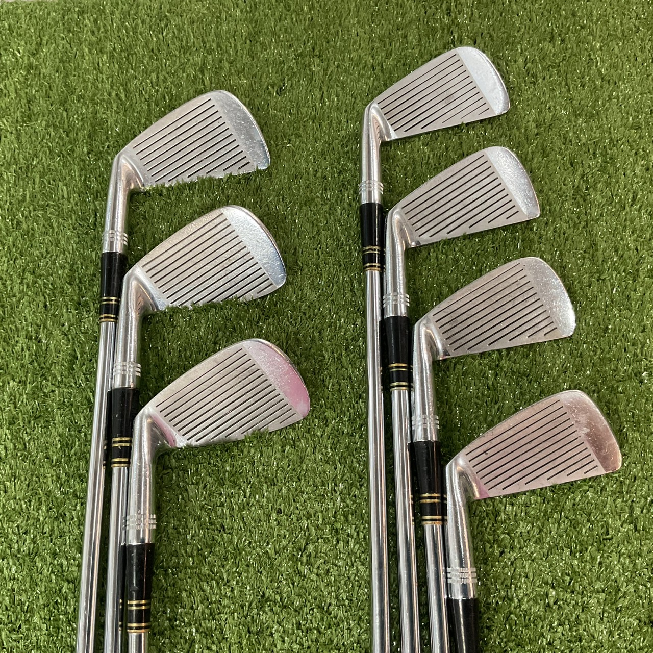 ไม้กอล์ฟ Wilson : Staff / dynamic ก้านเหล็ก