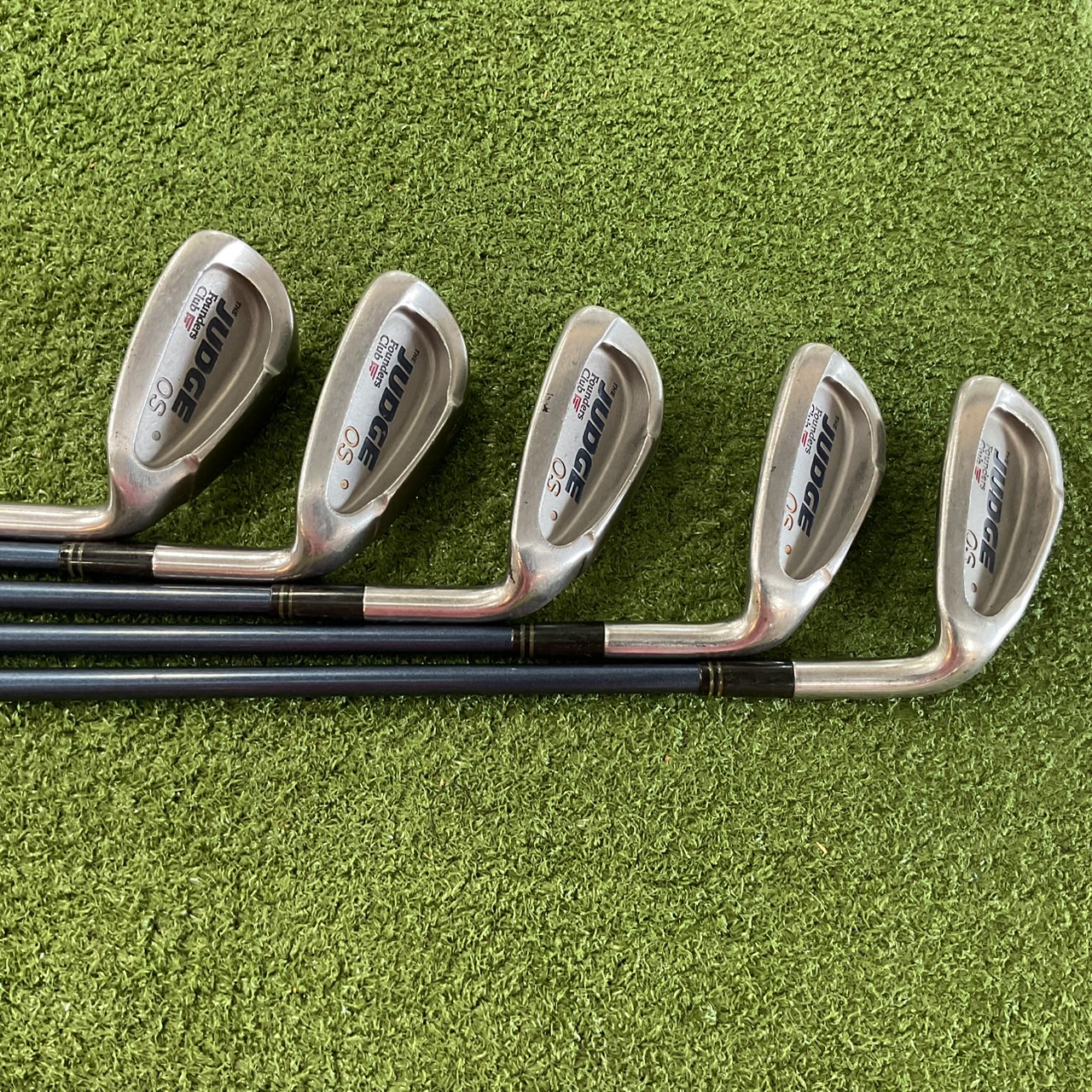 ไม้กอล์ฟ Founders Forula : THE JUDGE OS / 240R ก้านกราไฟร์