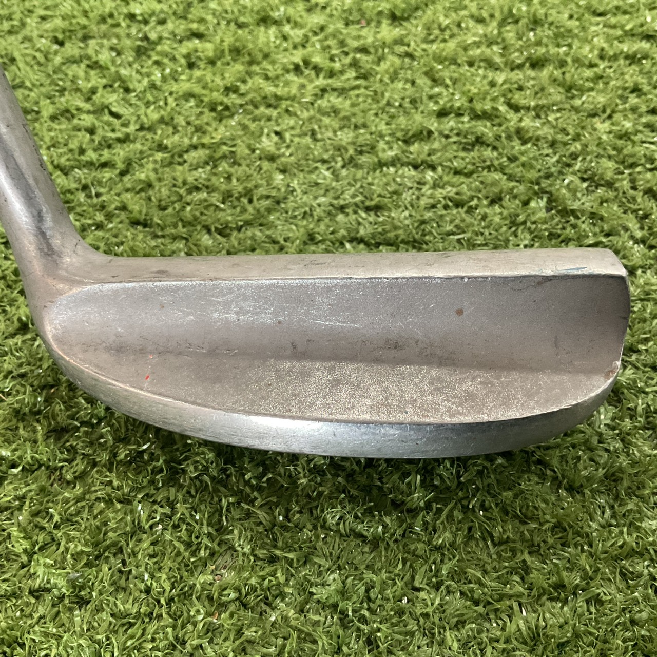 PUTTER Lynx "IO" ก้านเหล็ก