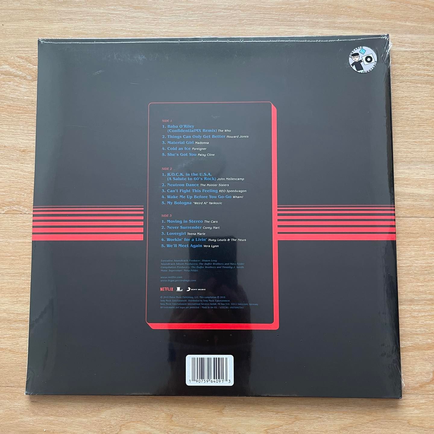 แผ่นเสียง Stranger Things 3: Music From The Original Series Limited Clear Green Viny + Bonus 7" Vinyl