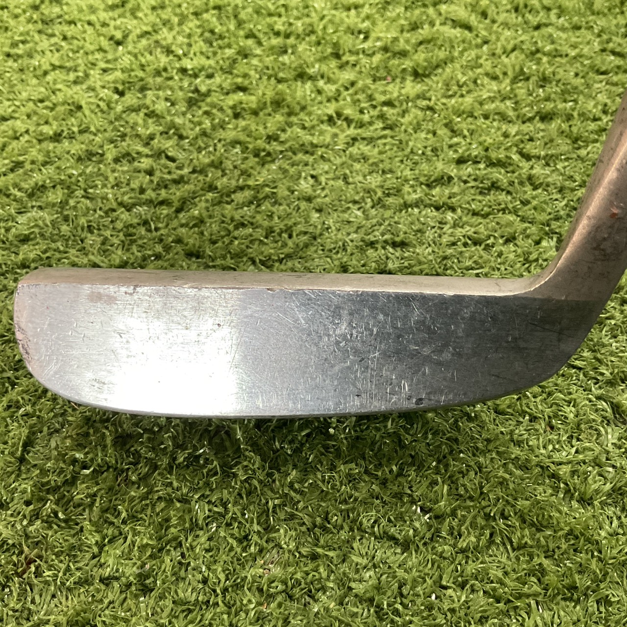 PUTTER Lynx "IO" ก้านเหล็ก