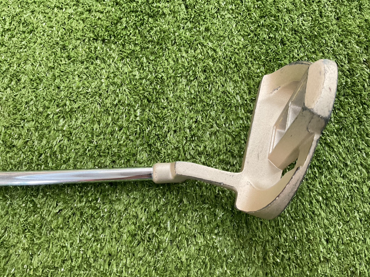 PUTTER WORLD EAGLE : F-01α ก้านเหล็ก
