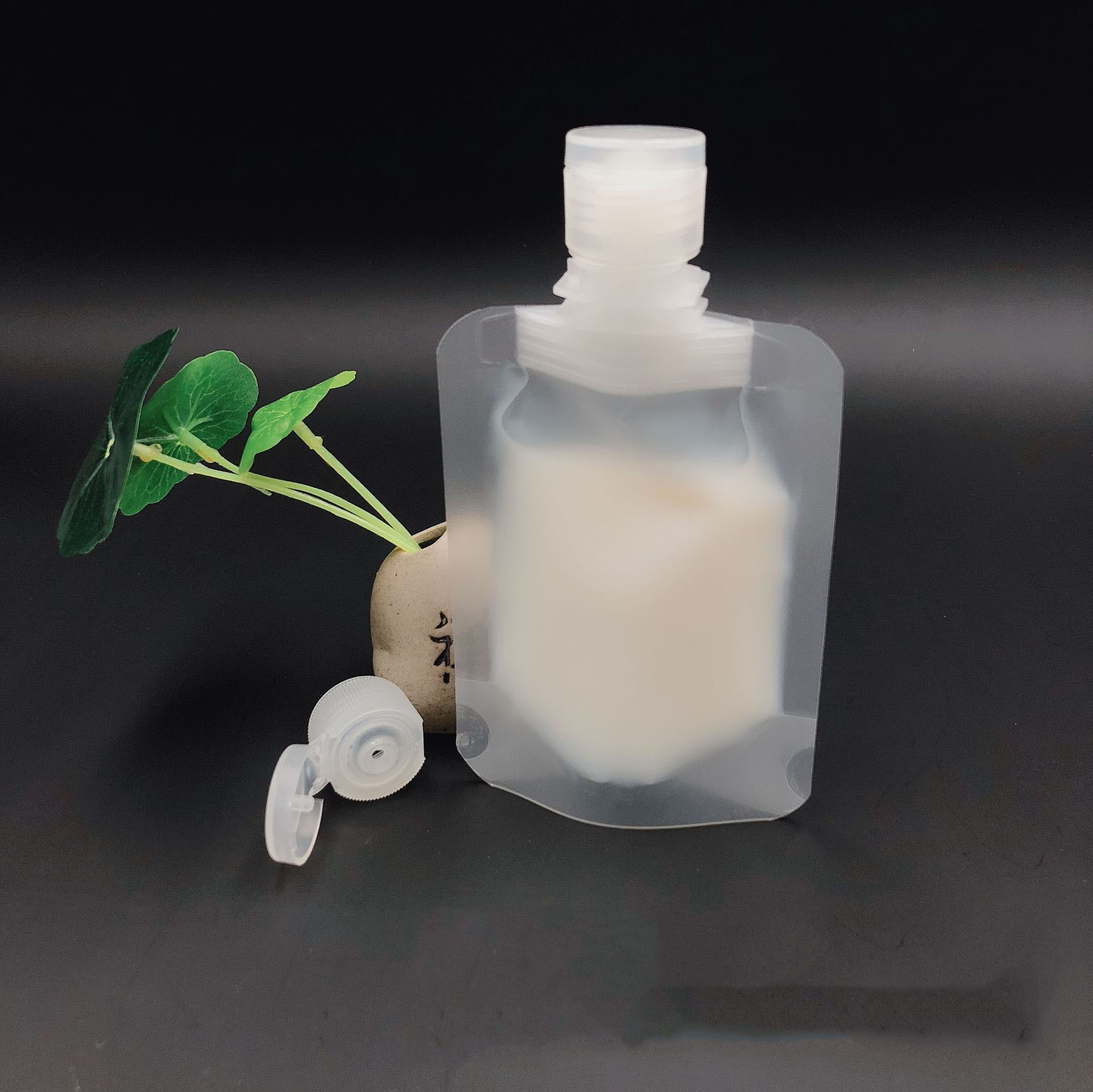 ถุงรีฟิลใสขุ่นฝาป็อกแป็กใสขุ่น (แพ็ค20ชิ้น)