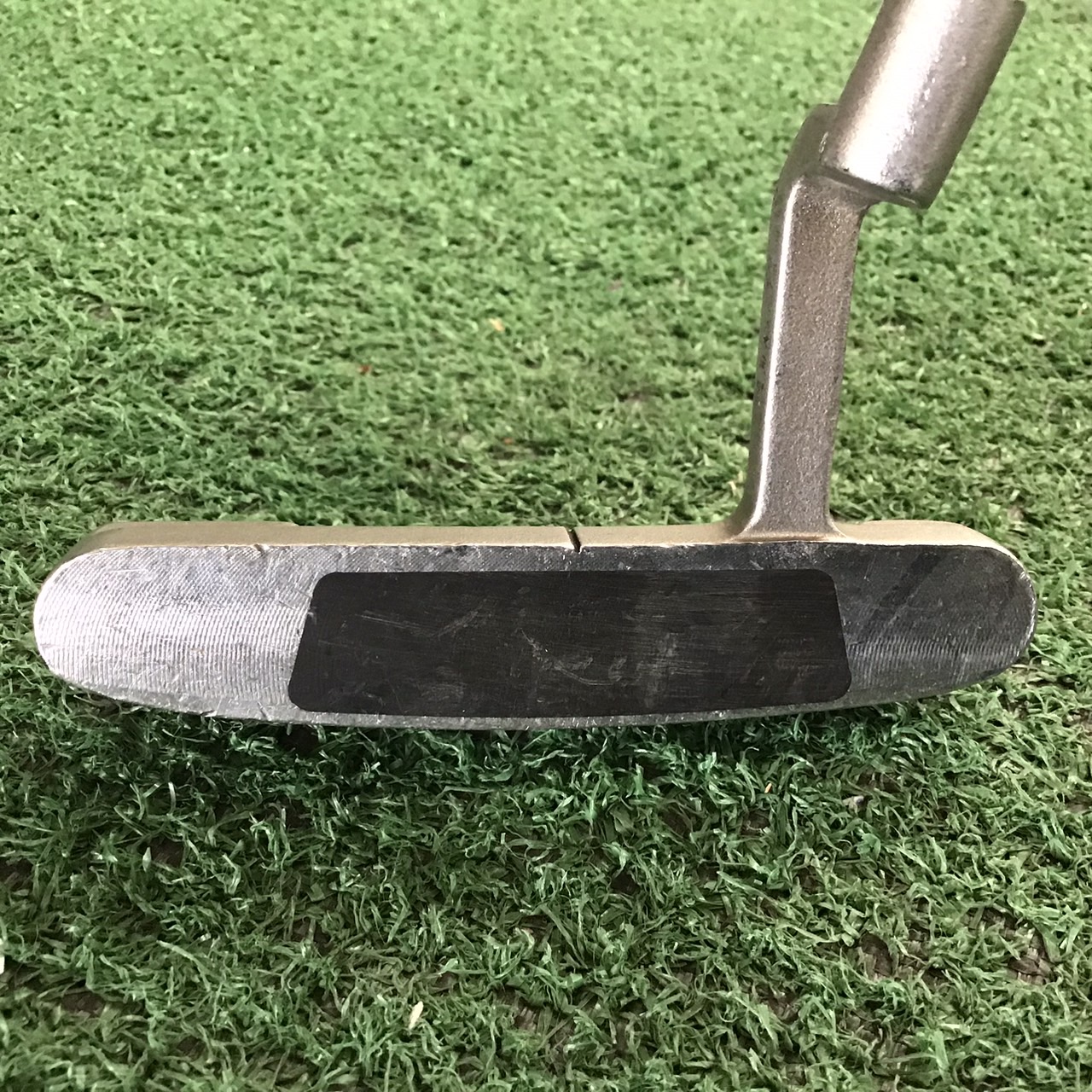 PUTTER ODYSSEY : DF™ 990 ก้านเหล็ก