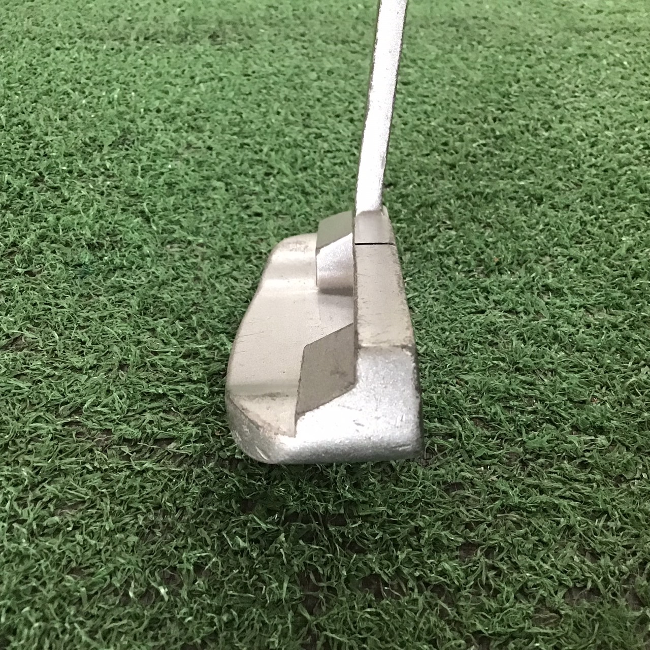 PUTTER TECH PLUS : TXG WIDE SOLE ก้านเหล็ก