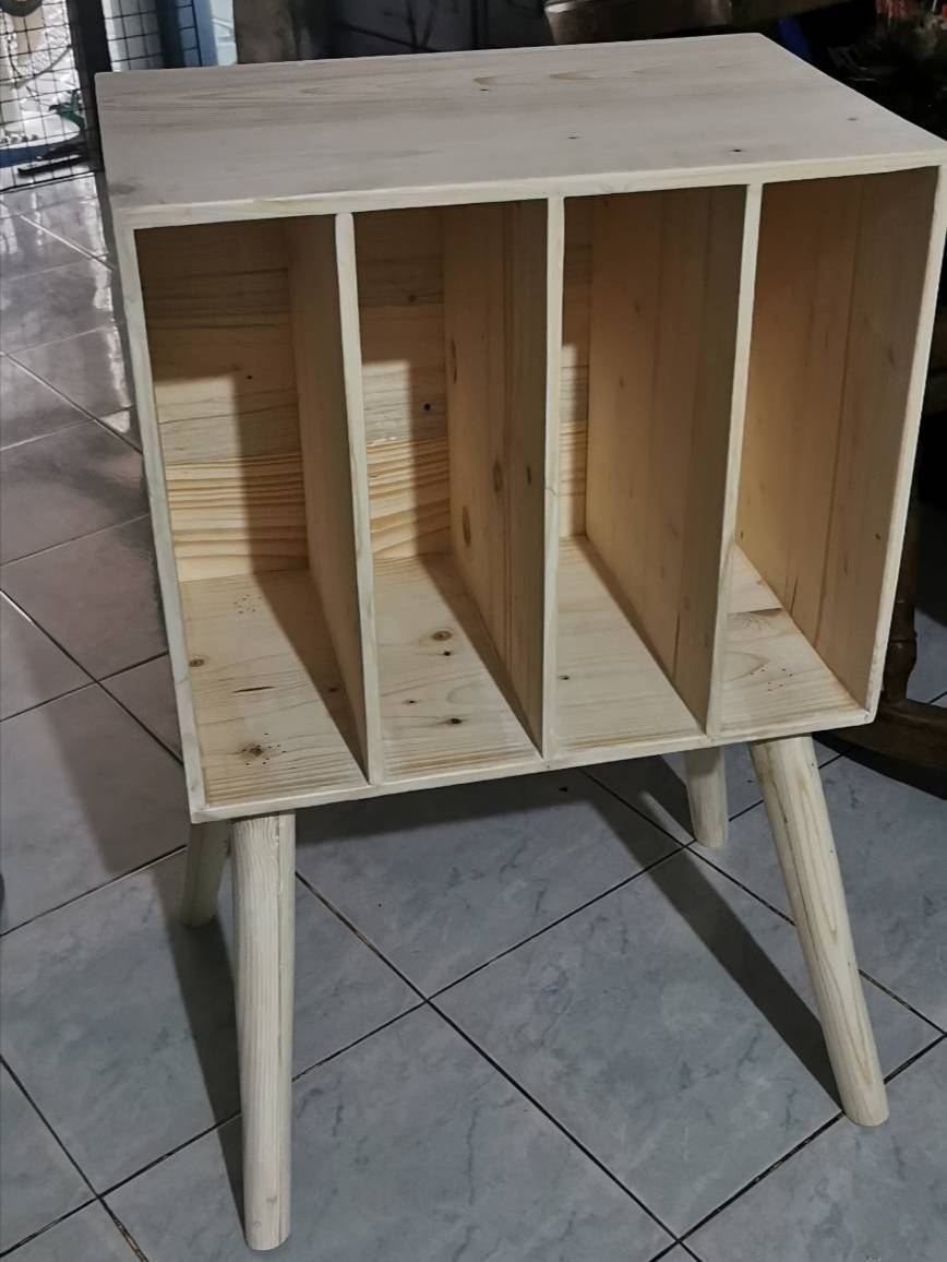 ชันไม้ ชั้นไม้เก็บแผ่นเสียง ชั้นวางแผ่นเสียง ชั้นไม้วางแผ่นเสียง