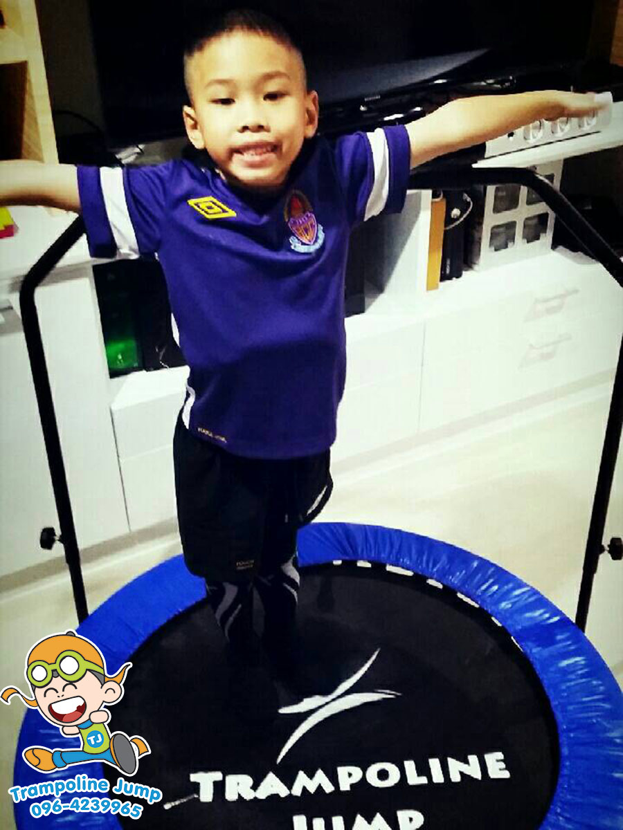 แทรมโพลีน 40 นิ้ว แบบมีที่จับทรงตัว สปริงบอร์ดออกกำลังกาย เพิ่มความสูง และลดน้ำหนัก รับน้ำหนักได้ 80kg