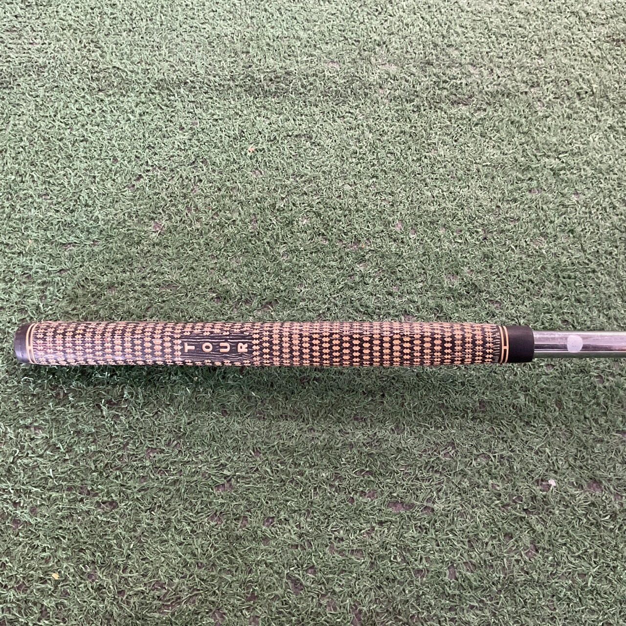 PUTTER A-G-C : P-8 ก้านเหล็ก