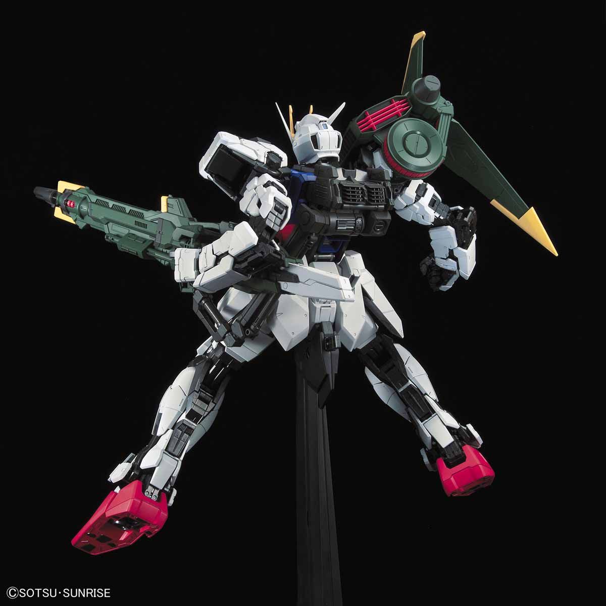 PG 1/60 GAT-X105+AQM/E-YM-1 PERFECT STRIKE GUNDAM