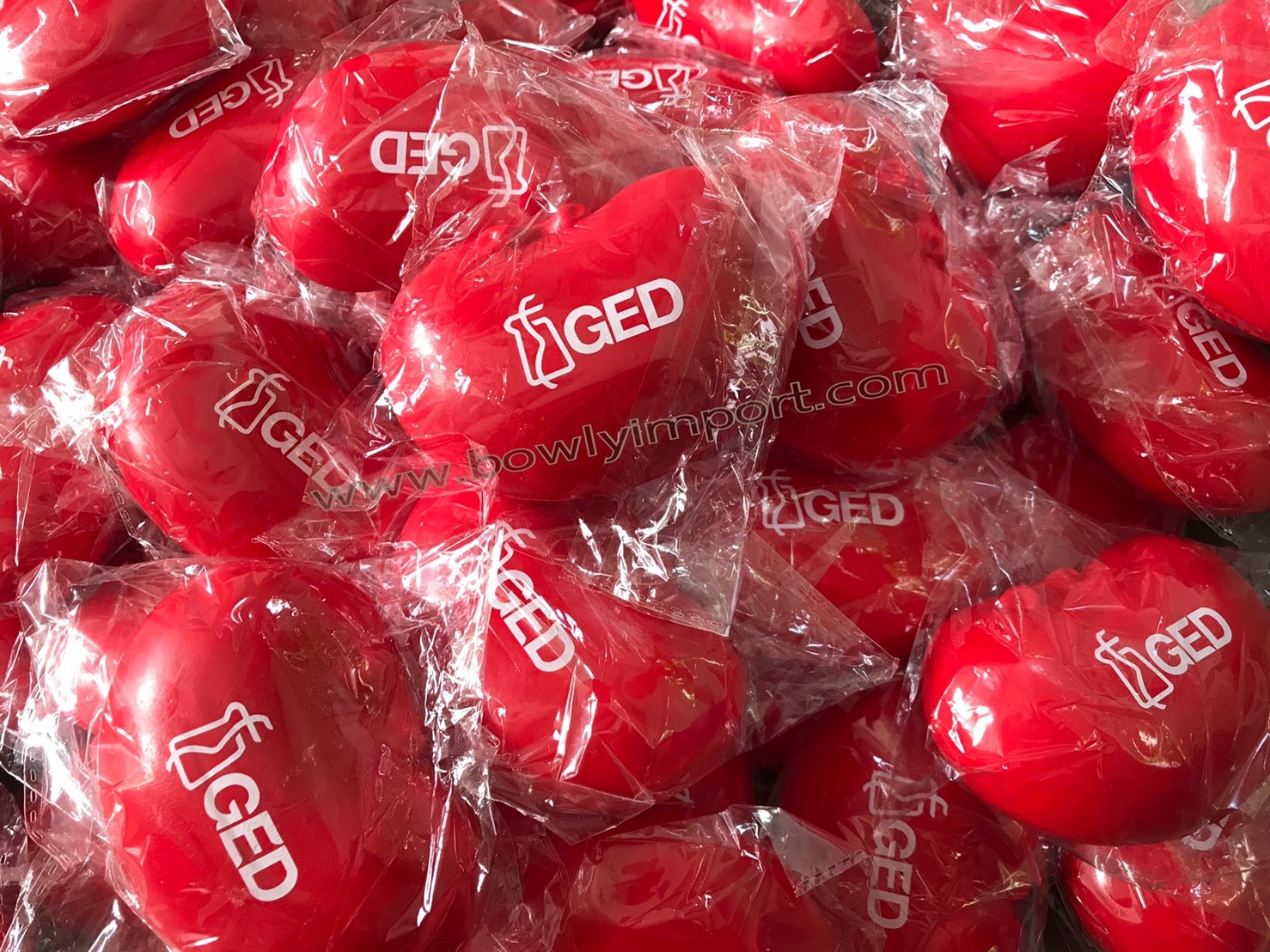 ผลิตลูกบอลบีบ บริหารมือ พร้อมโลโก้