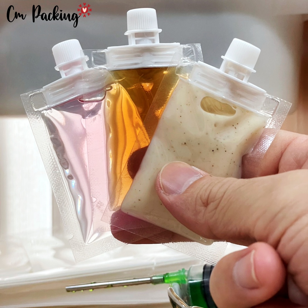 (100ใบ) ซองน้ำจิ้มน้ำสลัดฝาจุก+ไซริงค์สำหรับบรรจุ เหมาะกับร้าน delivery ตลาดนัด เพิ่มมูลค่าเพิ่ม ใช้งานง่าย ไม่หกเลอะเทอะ