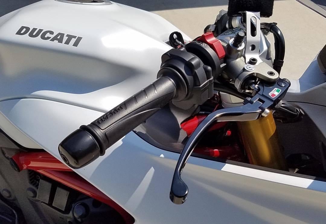 มือเบรค TWM FOR DUCATI STREETFIGHTER 848/1098