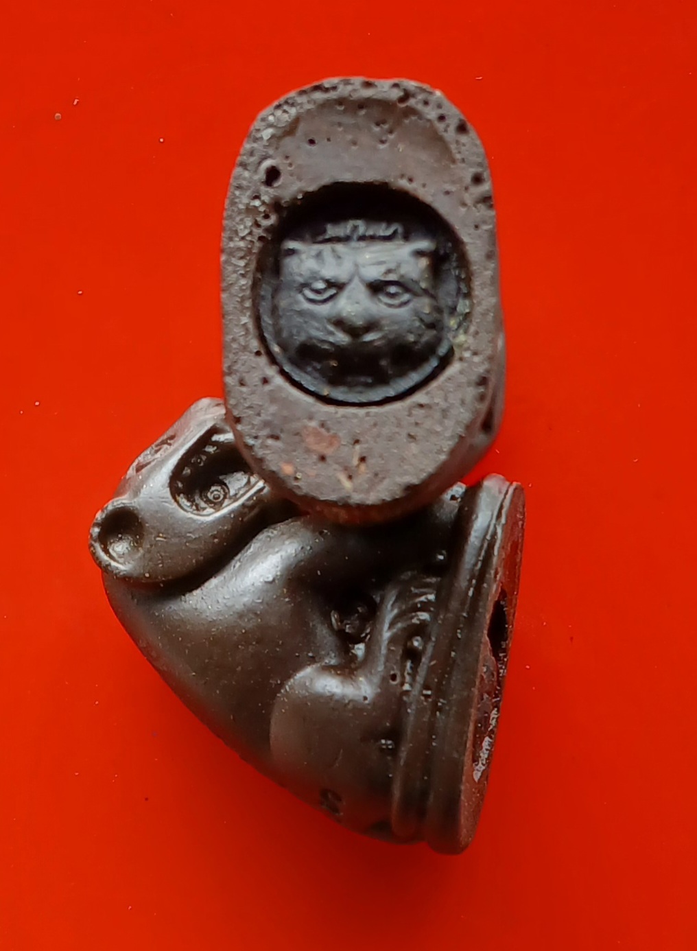 พญาเสือเรียกทรัพย์ แร่เหล็กน้ำพี้ วัดกระทุ่มเสือปลา เขตประเวศ กรุงเทพฯ จำนวน 2 ตัว