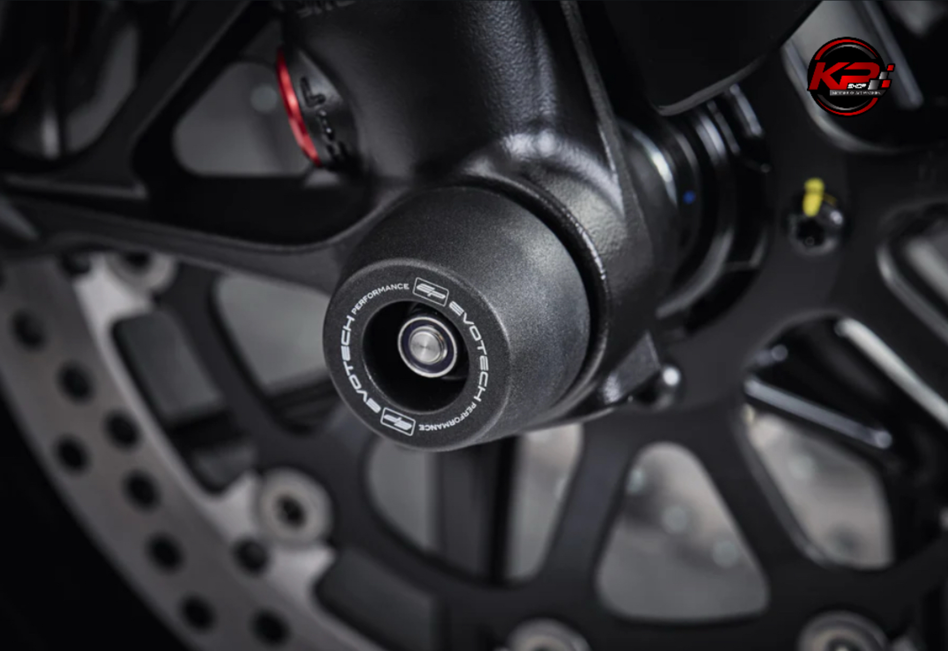 กันล้มหน้า Evotech Front Spindle Bobbins - Ducati Streetfighter V2 (2025+)