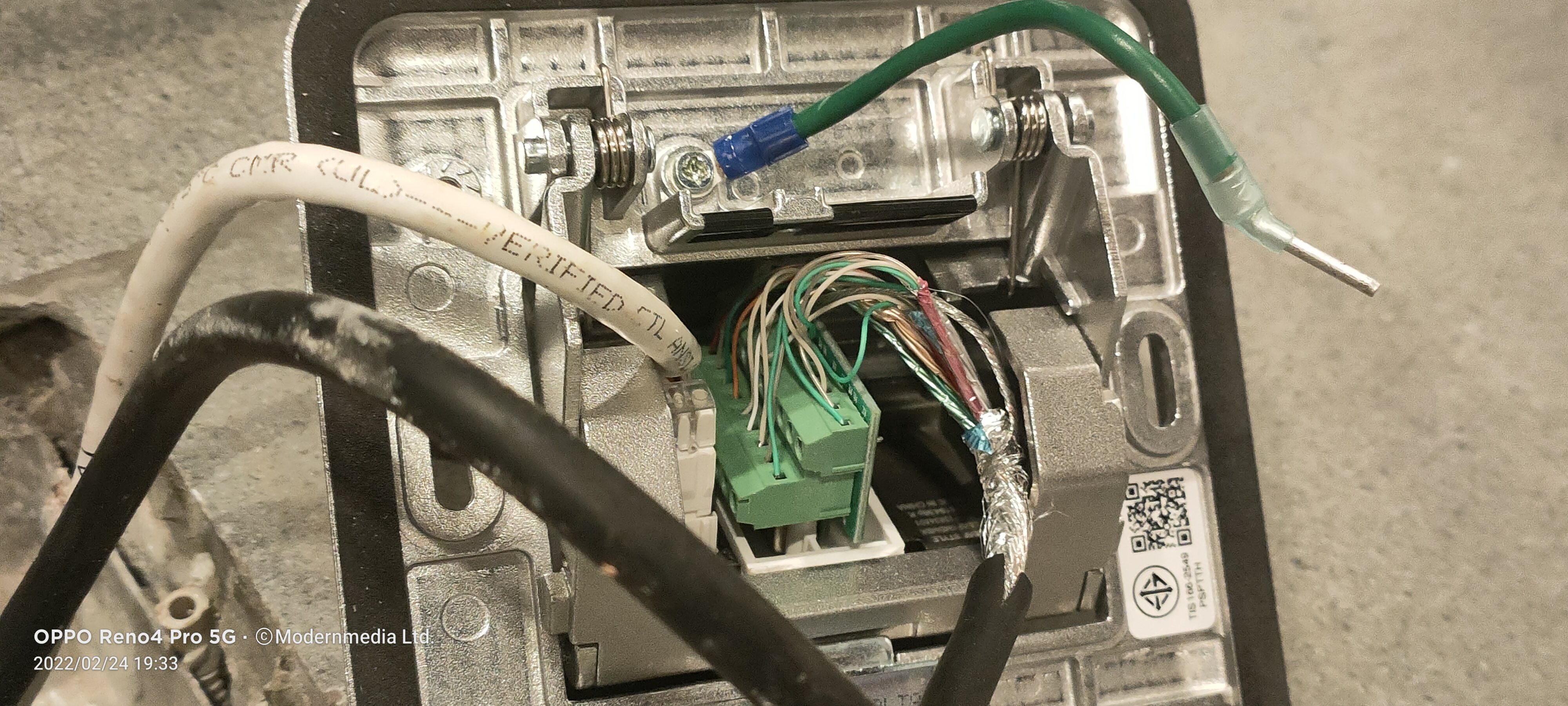 หน้ากาก HDMI 2.0 แบบขันยึดสาย รุ่น HDMISW