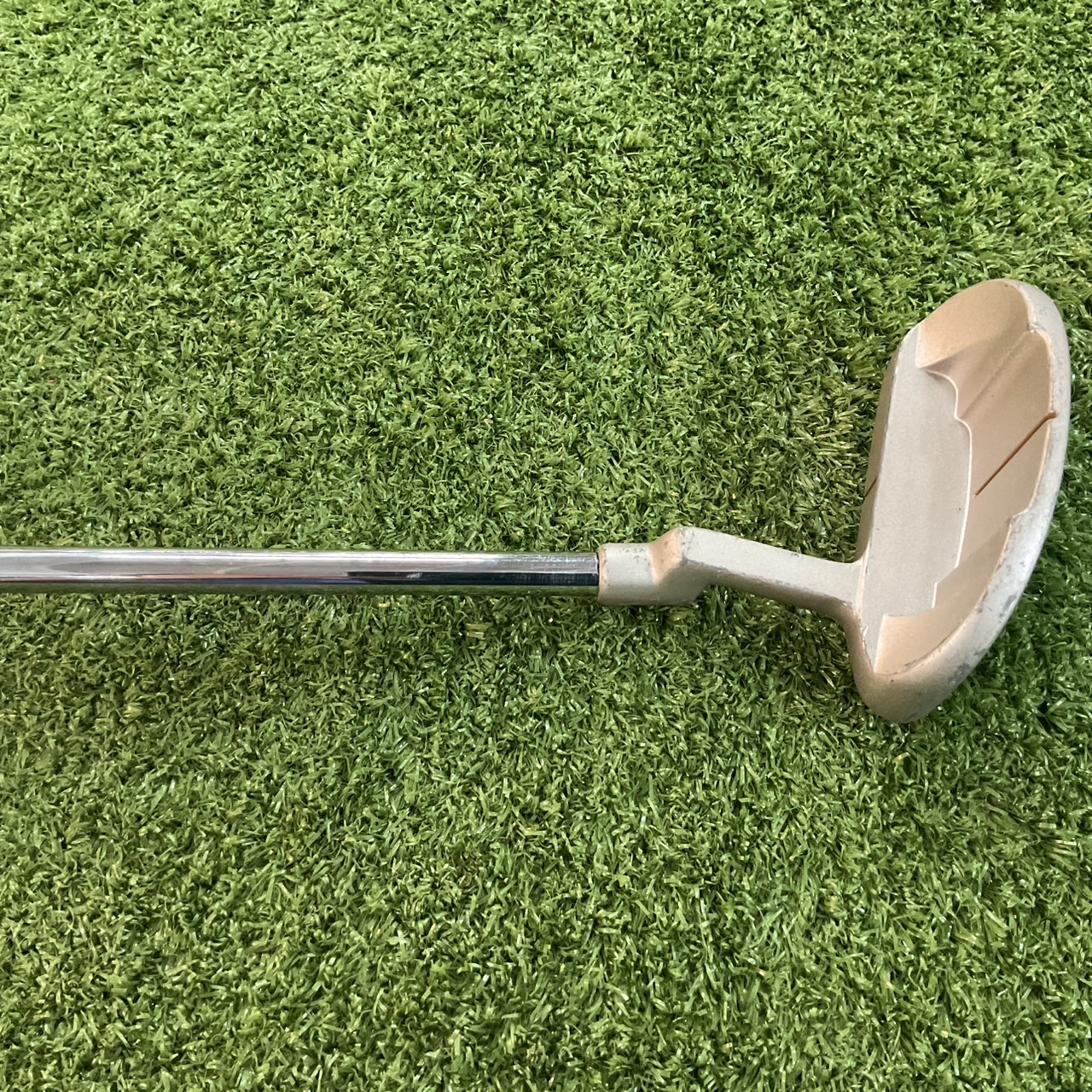 PUTTER Mizuno : efil ก้านเหล็ก (สำหรับผู้หญิง)