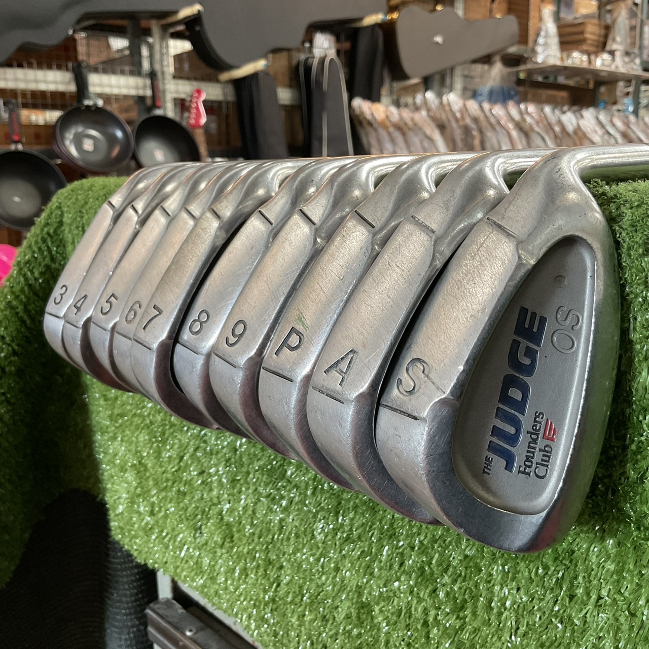 ไม้กอล์ฟ Founders Forula : THE JUDGE OS / 240R ก้านกราไฟร์