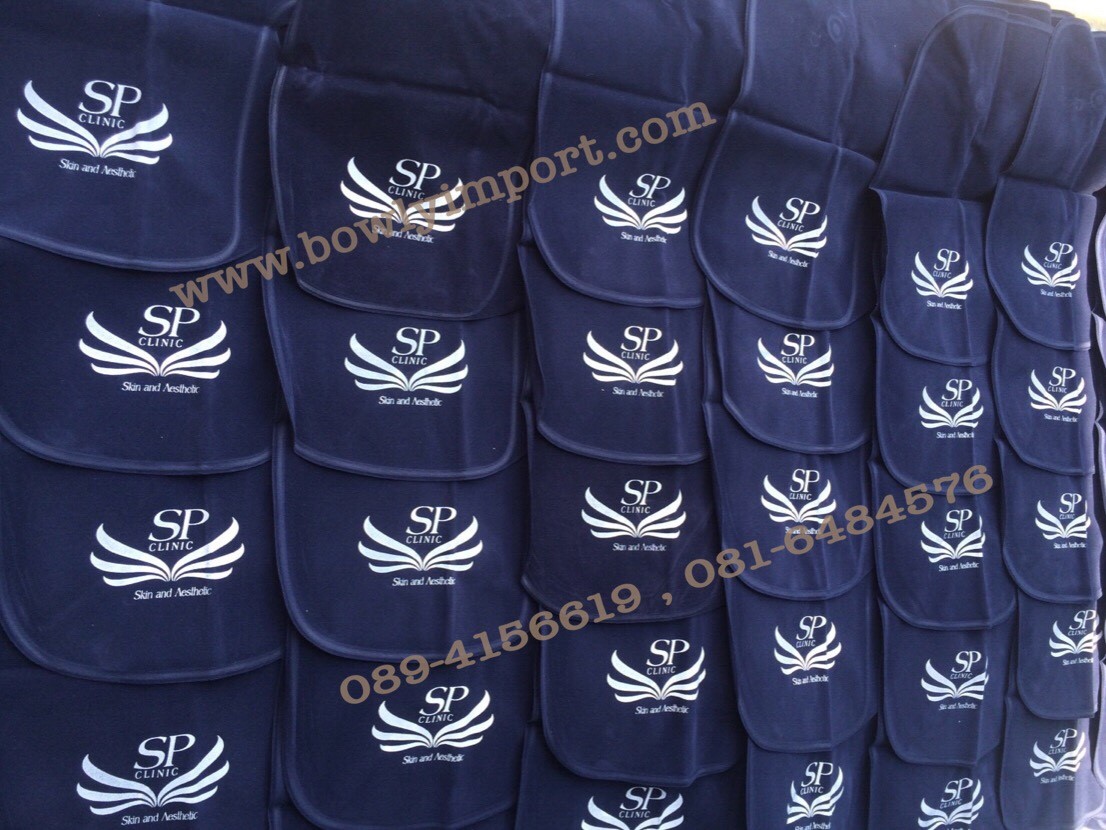 หมอนรองคอเป่าลม เนื้อผ้ากำมะหยี่ พร้อมสกรีนโลโก้