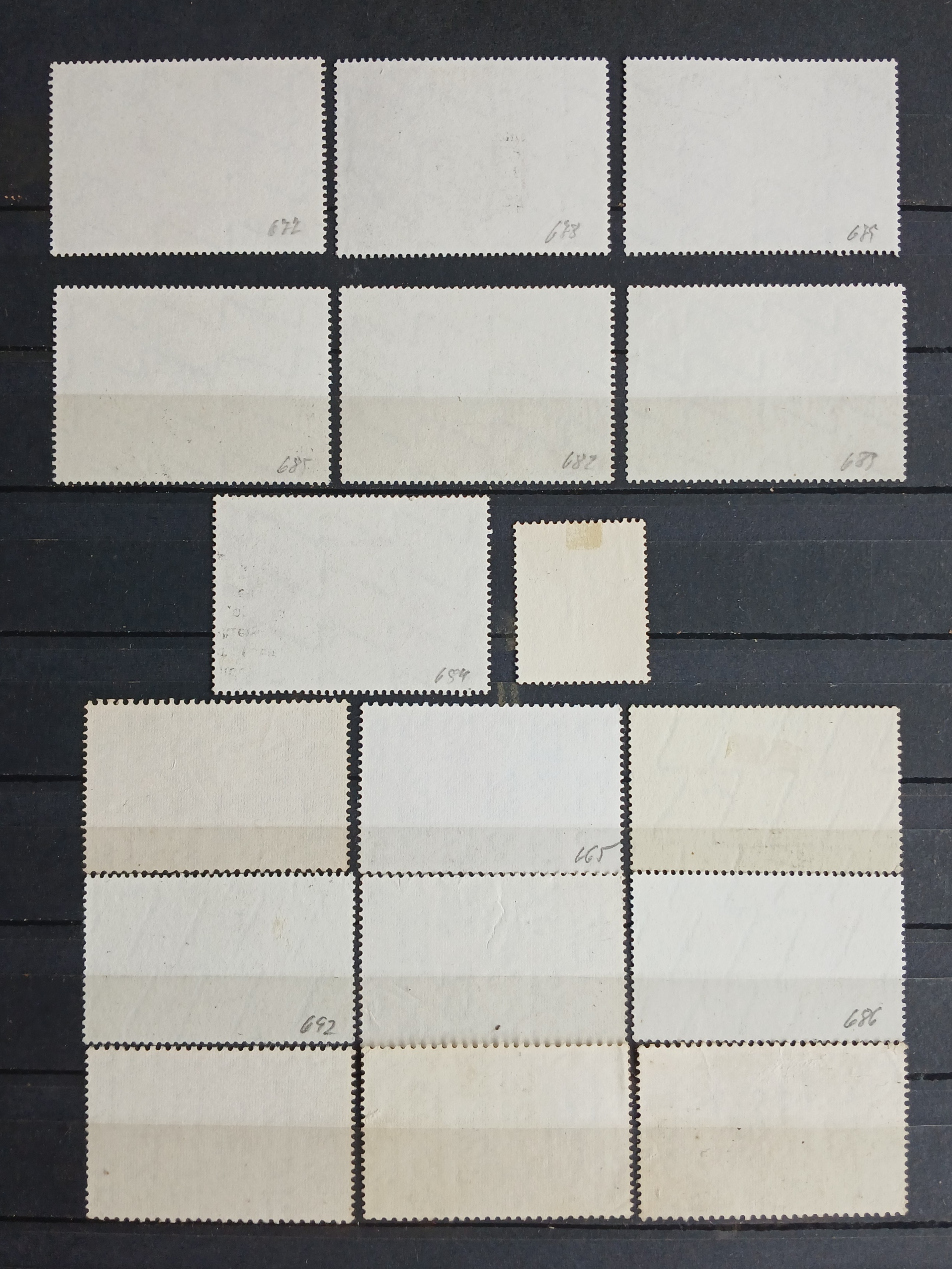 s3448-แสตมป์ไทย ใช้แล้ว ปี 2516 มีดวงเดี่ยว ดวงเศษ (คู่มือ 600+) **แถมปลาไทย ปี 2510 หน้าดวง 5 บาท มีตำหนิรอยฉีกด้านข้าง** +ซองติดแสตมป์ไทย ส่งในประเทศ 1ซอง +ซองติดแสตมป์ต่างประเทศ ส่งมาไทย 1 ซอง