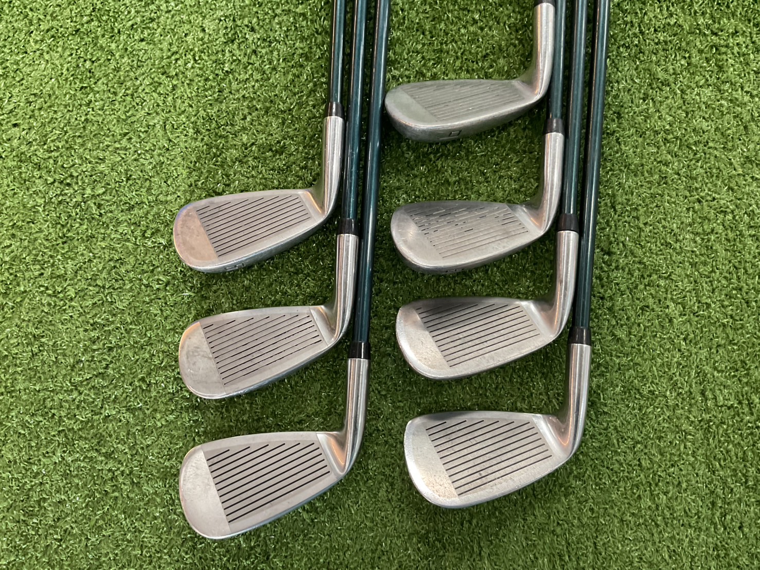 ไม้กอล์ฟ UBiZ : 6-4 TITAN / TF-I GRAPHITE ก้านกราไฟร์