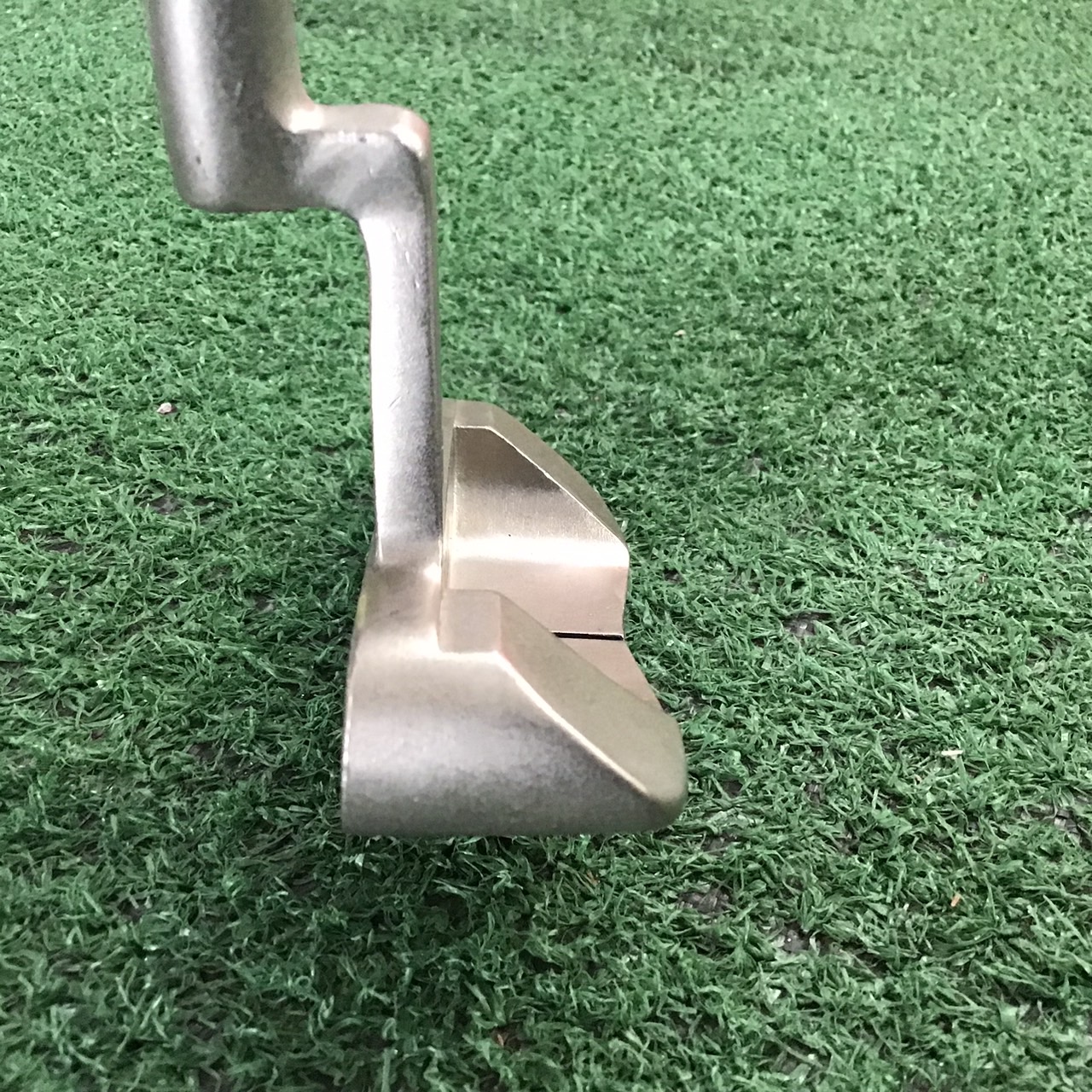 PUTTER Carbite : POLAR BALANCED DG ก้านเหล็ก