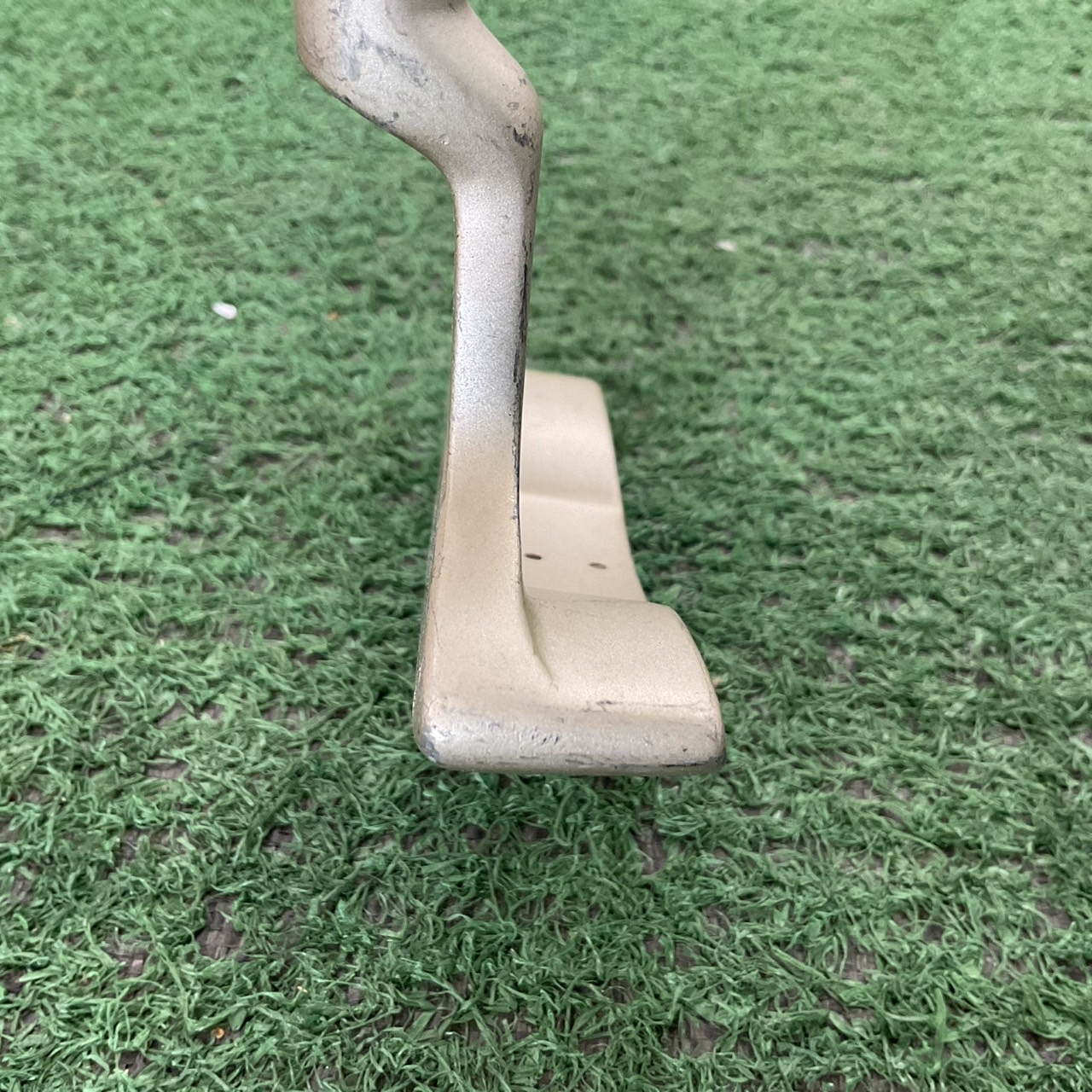 PUTTER Maruman : MP-6550 Vivace ก้านกราไฟร์