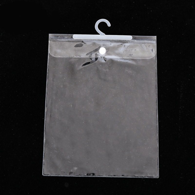 ถุงซองพลาสติกใสแบบกระดุมล็อคมีที่แขวน 22x30 cm. 50 ชิ้น รหัสสินค้า : 004695