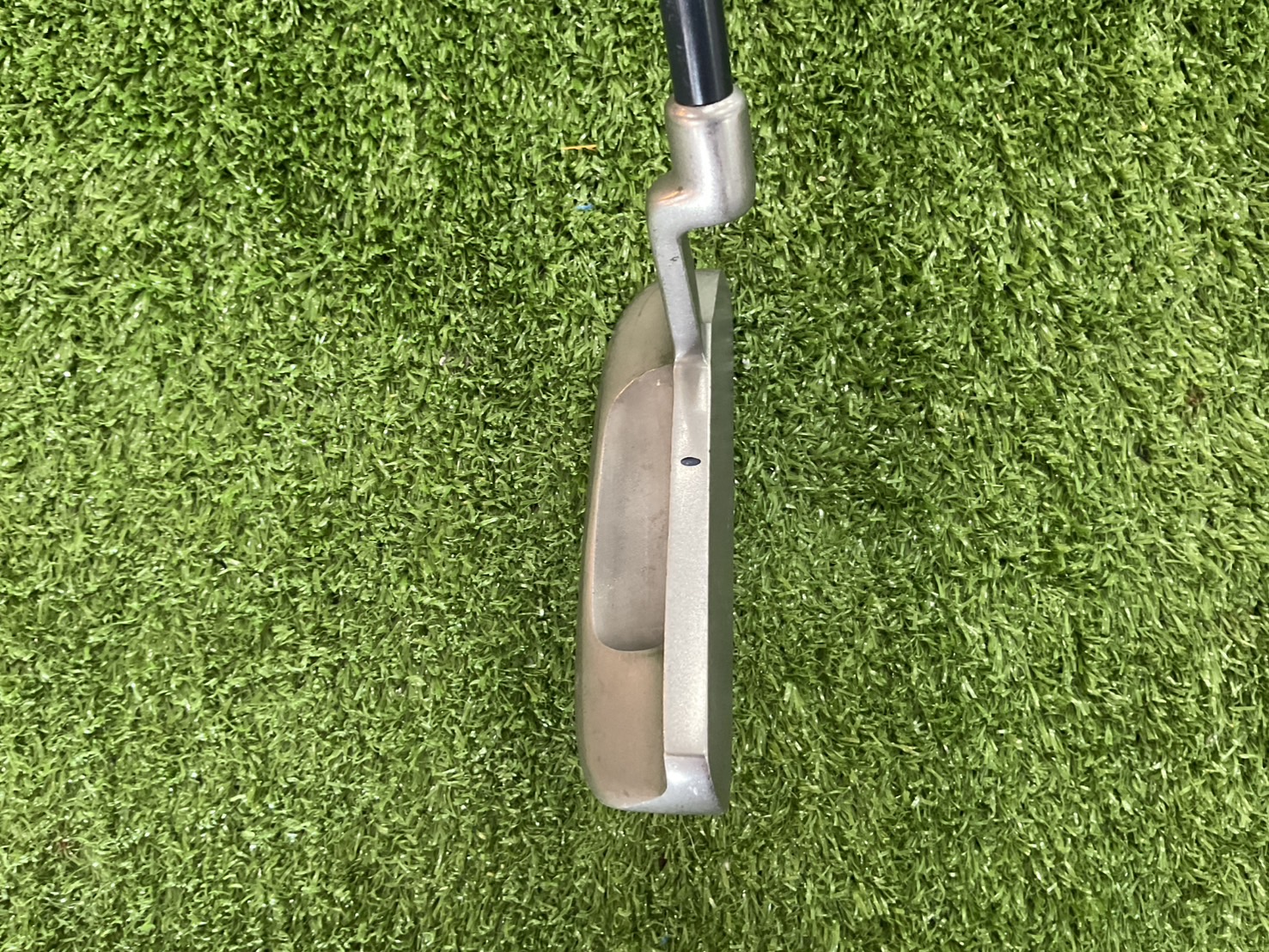 PUTTER Mizuno : EVANOVA 9330 ก้านกราไฟร์