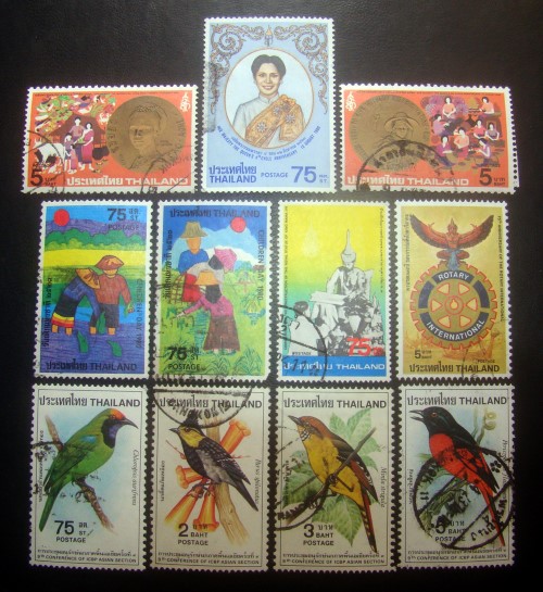 [s2532] แสตมป์ชุดครบ 4 รอบ สมเด็จพระนางเจ้าฯ พระบรมราชินีนาถ ปี 2523 + แสตมป์ 4 ชุด ปี 2523 พิมพ์ญี่ปุ่น-ฮอลแลนด์-อังกฤษ ใช้แล้ว ราคาเบา น่าสะสมครับ