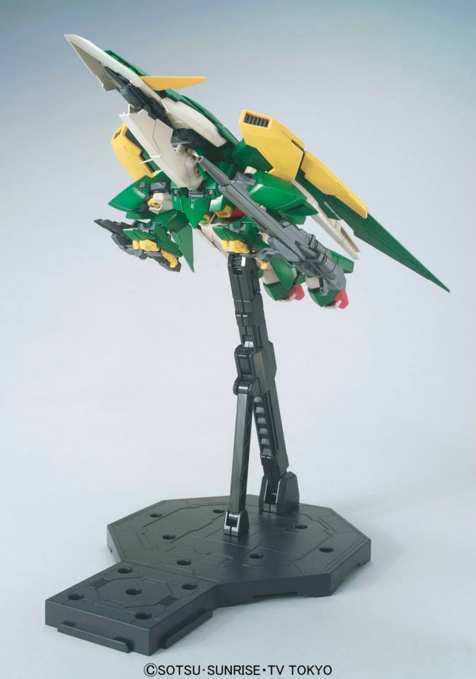 1066137 MG 1/100 GUNDAM FENICE RINASCITA