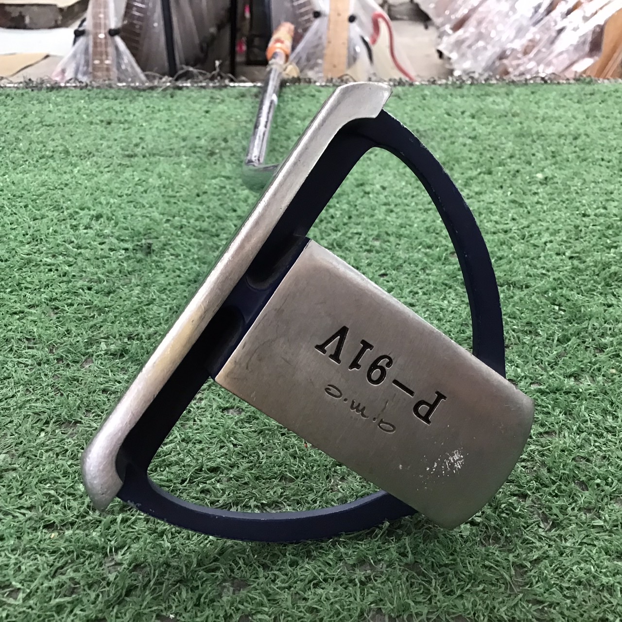 PUTTER c.m.c : P-91V ก้านเหล็ก